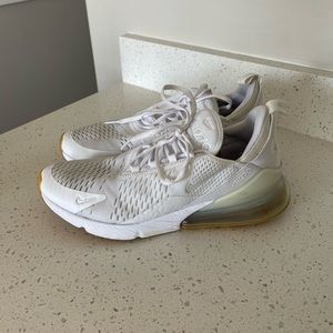Nike Air Max 270